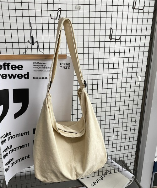 fd style(エフディ スタイル)の「キャンバスショルダーバッグ(ショルダーバッグ・レディース・ブラック/カーキ/アイボリー/レッド・FREE)」の16枚目の写真