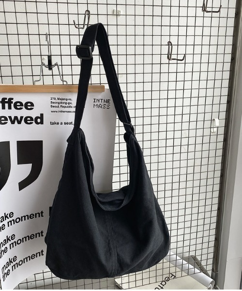 fd style(エフディ スタイル)の「キャンバスショルダーバッグ(ショルダーバッグ・レディース・ブラック/カーキ/アイボリー/レッド・FREE)」の17枚目の写真