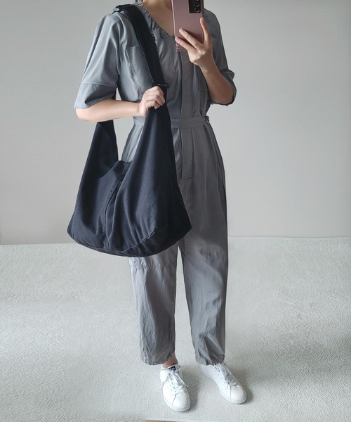 fd style(エフディ スタイル)の「キャンバスショルダーバッグ(ショルダーバッグ・レディース・ブラック/カーキ/アイボリー/レッド・FREE)」の22枚目の写真