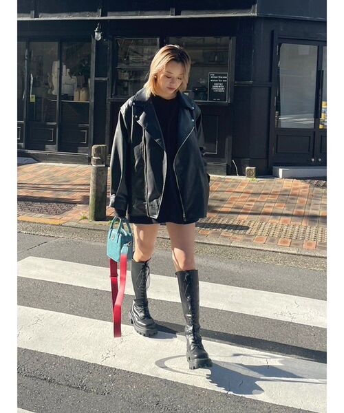 EVRIS（エヴリス）の「クロコライクショルダーミニBAG（ショルダーバッグ・レディース・ブラック/ホワイト/ブルー・FREE）」の5枚目の写真