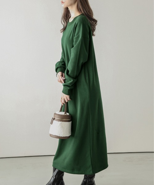 La-gemme(ラジェム)の「裏起毛スウェットワンピース(ワンピース・レディース・ブルー/グリーン/イエロー/ブラック・フリー)」の5枚目の写真