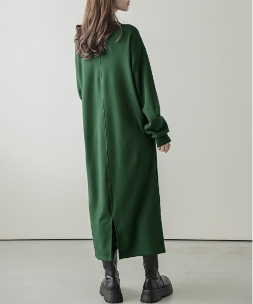 La-gemme(ラジェム)の「裏起毛スウェットワンピース(ワンピース・レディース・ブルー/グリーン/イエロー/ブラック・フリー)」の6枚目の写真