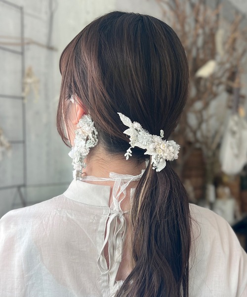 m.soeur（エムスール）の「ツルリーフとお花のクリップ（バレッタ/ヘアクリップ・レディース・ブラック/ホワイト/グリーン/ブルー・FREE）」の15枚目の写真