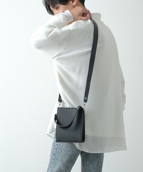 improves(インプローブス)の「合皮 ショルダー サコッシュ(ハンドバッグ・メンズ・ブラック・FREE)」の9枚目の写真