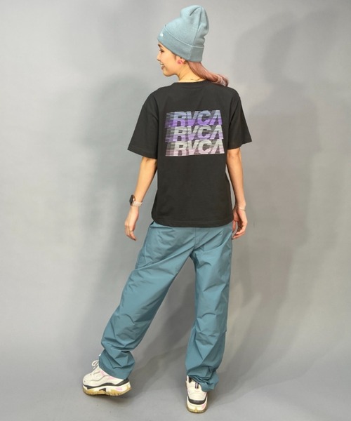 RVCA(ルーカ)の「【ムラサキスポーツ別注】RVCA/ルーカ ルーズシルエット/無地/バックプリントロゴTシャツ BD043-P21(Tシャツ/カットソー・レディース・ホワイト×ブラック/ブラック×ブラック/グレー・S/M/L)」の18枚目の写真
