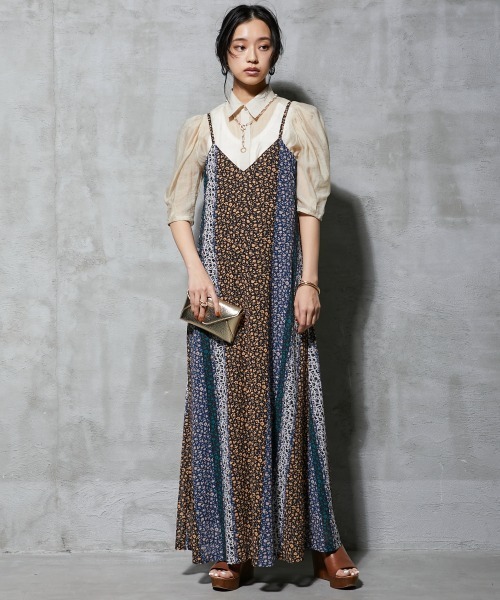 GEVS.（ジェイヴィス）の「＜大きいサイズ＞フラワープリントキャミソールワンピース GEVS.（ワンピース・レディース・ブルー系/イエロー系・3L/LL/L/4L/5L/10L/6L/8L）」の11枚目の写真