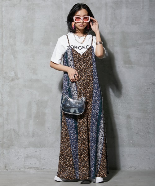 GEVS.（ジェイヴィス）の「＜大きいサイズ＞フラワープリントキャミソールワンピース GEVS.（ワンピース・レディース・ブルー系/イエロー系・3L/LL/L/4L/5L/10L/6L/8L）」の16枚目の写真