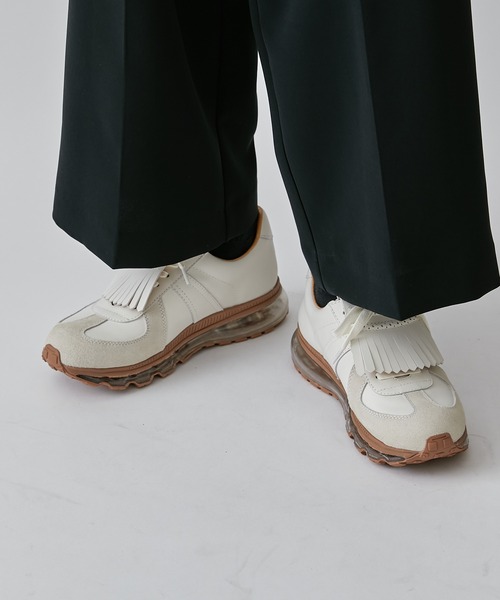 Lui's（ルイス）の「【Tomo&Co×Lui's / トモアンドシーオー×ルイス】タッセル付ジャーマントレーナー（スニーカー・メンズ・ホワイト/ブラック・27cm/26cm）」の4枚目の写真