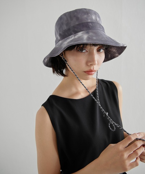ear PAPILLONNER（イアパピヨネ）の「タイダイ柄バケットハット【SUM1 STYLE（スミスタイル）】（ハット・レディース・グレー/カーキ・FREE）」の4枚目の写真