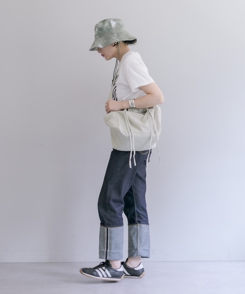 ear PAPILLONNER（イアパピヨネ）の「タイダイ柄バケットハット【SUM1 STYLE（スミスタイル）】（ハット・レディース・グレー/カーキ・FREE）」の12枚目の写真