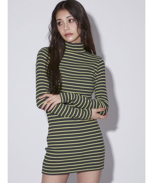 GYDA（ジェイダ）の「テレコタートルタイトワンピース（ワンピース・レディース・ブラック/チャコールグレー/オフホワイト・FREE）」の4枚目の写真