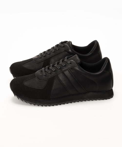 ジャーマントレーナーシャークソール厚底スニーカー