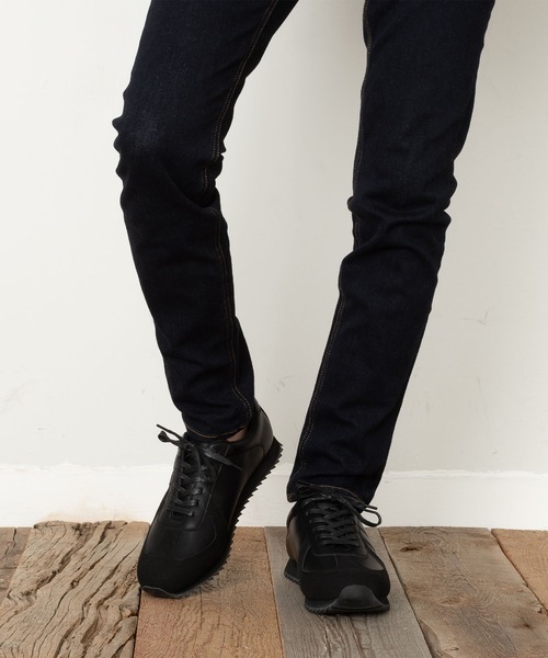 ジャーマントレーナーシャークソール厚底スニーカー