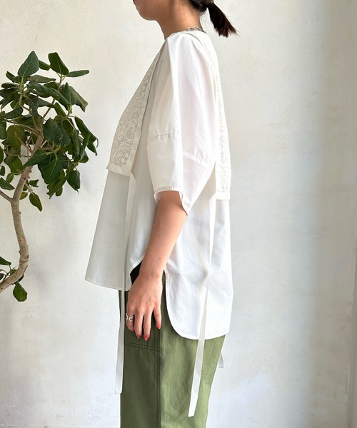 DouDou（ドゥドゥ）の「【WEB限定】レースドッキングブラウス（シャツ/ブラウス・レディース・オフホワイト/ブラック・FREE）」の13枚目の写真