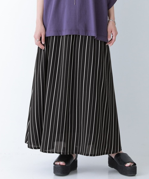 n'OrLABEL（ノアールレーベル）の「【廃盤】『落ち感×ストライプ柄フレアスカート』（スカート・レディース・ネイビー/ブラック・FREE）」の5枚目の写真