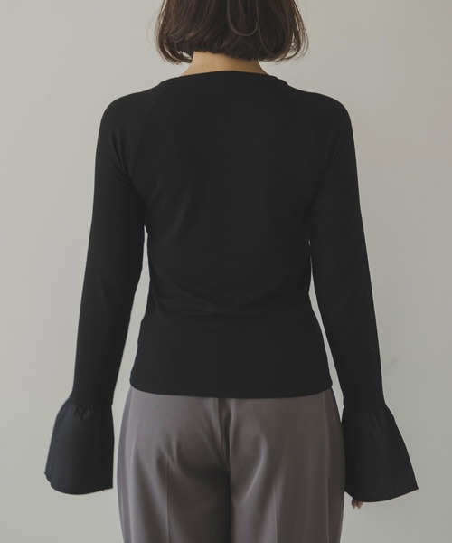 rectangle（レクタングル）の「フレアスリーブトップス（Tシャツ/カットソー・レディース・チャコールグレー/アイボリー/ブラック・FREE）」の11枚目の写真