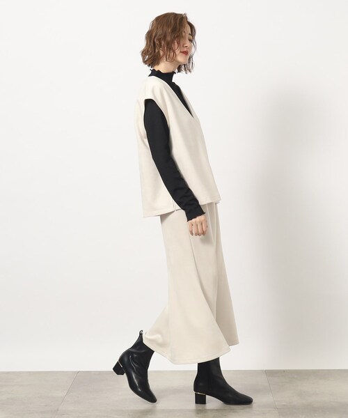 grove（グローブ）の「◆もっちりソフトな風合いが病みつきになるマシュマロタッチスウェードセットアップ（セットアップ・レディース・アイボリー/ブルー/チャコールグレー・02/03/01/05/04）」の4枚目の写真