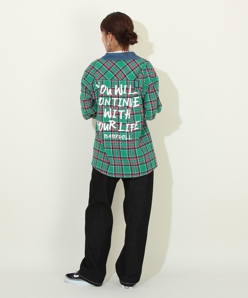 BABYDOLL(ベビードール)の「親子お揃い デニム切替チェックシャツ 8605A(シャツ/ブラウス・レディース・グリーン/イエロー・M/L/XL/S)」の16枚目の写真
