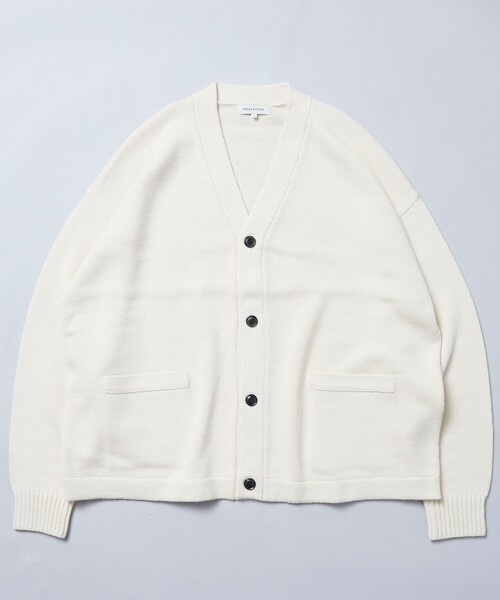 FREAK'S STORE(フリークスストア)の「限定展開 ビッグシルエット イージーケア ウォッシャブル Vネックカーディガン(カーディガン/ボレロ・メンズ・イエロー/オフホワイト/ブラック/グレー/ベージュ/グリーン/ネイビー・LARGE/SMALL/MEDIUM)」の19枚目の写真