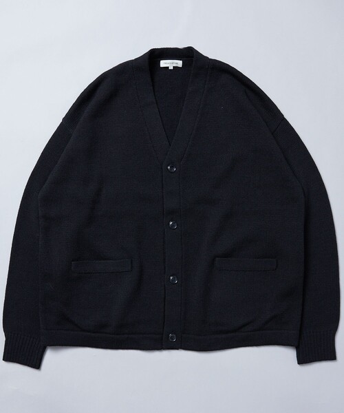FREAK'S STORE(フリークスストア)の「限定展開 ビッグシルエット イージーケア ウォッシャブル Vネックカーディガン(カーディガン/ボレロ・メンズ・イエロー/オフホワイト/ブラック/グレー/ベージュ/グリーン/ネイビー・LARGE/SMALL/MEDIUM)」の20枚目の写真