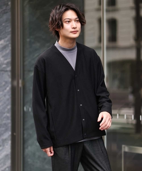 a.v.v(アーヴェヴェ)の「【毛玉になりにくい】タックジャージーカーディガン(カーディガン/ボレロ・メンズ・ブラック/イエロー/チャコールグレー・48/46/44/50)」の21枚目の写真