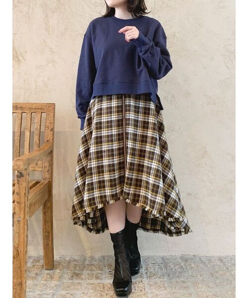 dazzlin（ダズリン）の「【ZOZO限定ITEM】サイドスリットスウェット（スウェット・レディース・ピンク/グレー/ネイビー/マスタード・FREE）」の5枚目の写真