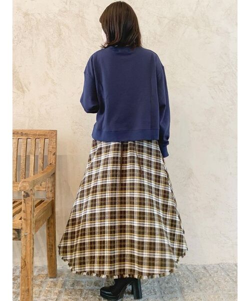 dazzlin（ダズリン）の「【ZOZO限定ITEM】サイドスリットスウェット（スウェット・レディース・ピンク/グレー/ネイビー/マスタード・FREE）」の6枚目の写真