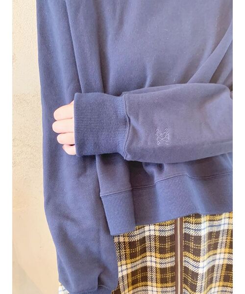 dazzlin（ダズリン）の「【ZOZO限定ITEM】サイドスリットスウェット（スウェット・レディース・ピンク/グレー/ネイビー/マスタード・FREE）」の7枚目の写真