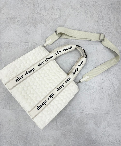 one after another NICE CLAUP(ワンアフターアナザーナイスクラップ)の「ハートキルティングバッグ(大)(トートバッグ・レディース・アイボリー/ブラック/モカ・FREE)」の6枚目の写真