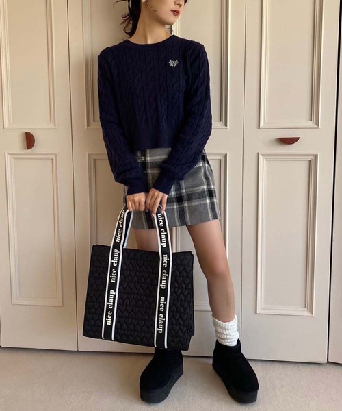 one after another NICE CLAUP(ワンアフターアナザーナイスクラップ)の「ハートキルティングバッグ(大)(トートバッグ・レディース・アイボリー/ブラック/モカ・FREE)」の7枚目の写真