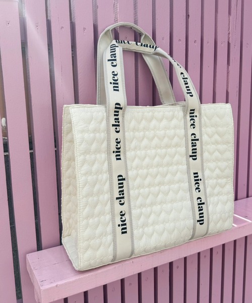 one after another NICE CLAUP(ワンアフターアナザーナイスクラップ)の「ハートキルティングバッグ(大)(トートバッグ・レディース・アイボリー/ブラック/モカ・FREE)」の20枚目の写真