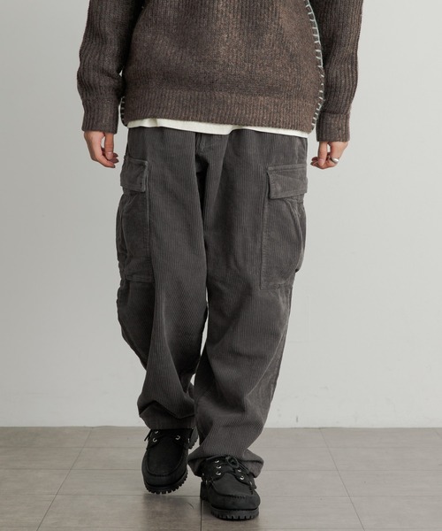 SENSE OF PLACE by URBAN RESEARCH（センスオブプレイスバイアーバンリサーチ）の「『セットアップ対応』 ヘビーコーデュロイワイドカーゴパンツ（カーゴパンツ・メンズ・ブラック/グレー/ネイビー・MEDIUM/LARGE）」の3枚目の写真