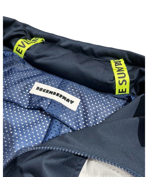 DECEMBERMAY(ディセンバーメイ)の「Water-repellent Bycolor Blouson(ブルゾン・レディース・ブラック/ネイビー・SMALL/MEDIUM)」の15枚目の写真