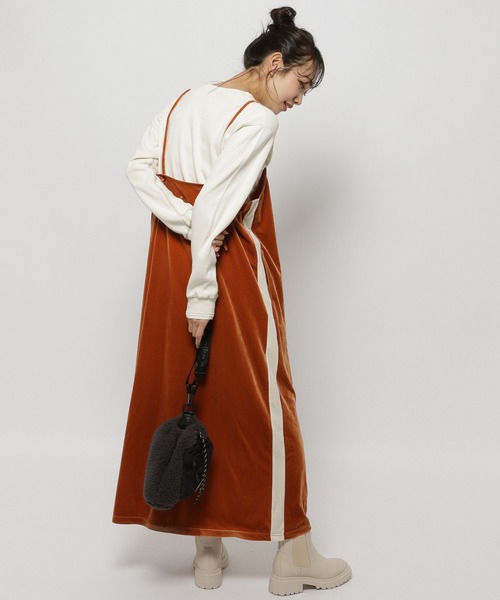 niko and...（ニコアンド）の「ベロアラインキャミワンピース（ワンピース・レディース・ブラック/モカ/オレンジ・FREE）」の13枚目の写真