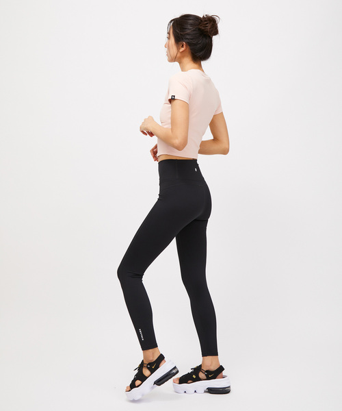 XEXYMIX（ゼクシィミックス）の「【XEXYMIX】UV＆水陸両用 BLACK LABELスポーツレギンス（レギンス/スパッツ・レディース・イエロー/ブラック/ブルー/グリーン・M/S/L）」の12枚目の写真