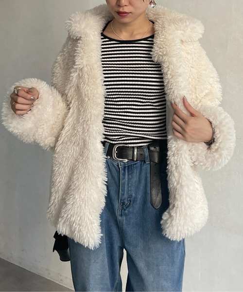 Thevon(ゼボン)の「ステンカラーシープファージャケット(ステンカラーコート・レディース・モカ/ベージュ/アイボリー・FREE)」の4枚目の写真