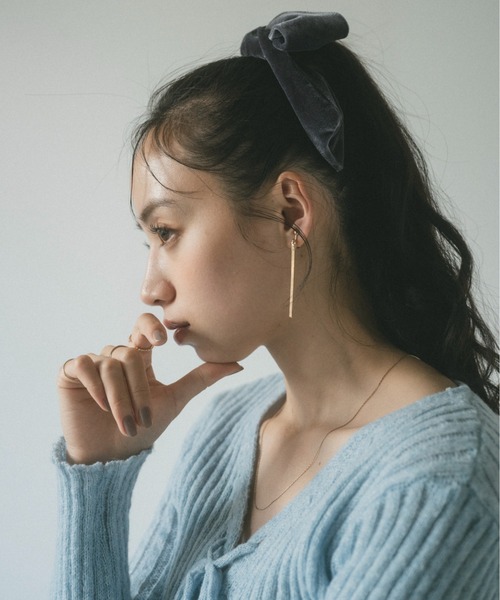 VANNIE U(ヴァニーユー)の「ベロアリボンバレッタ(バレッタ/ヘアクリップ・レディース・グレー/ブラック・FREE)」の14枚目の写真