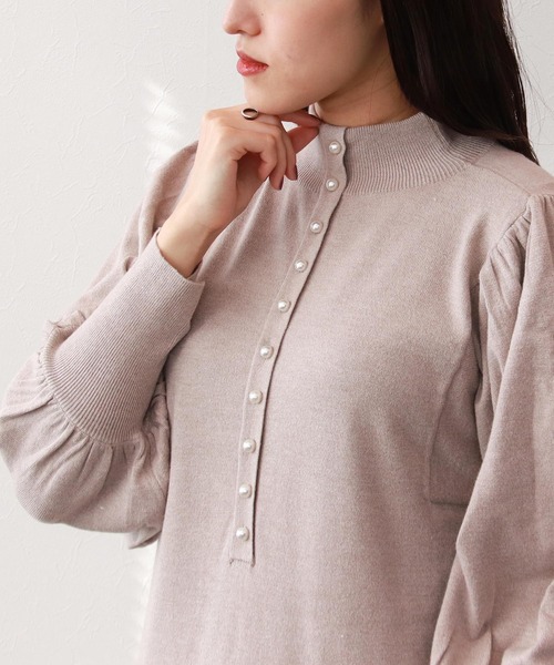 Three Four Time（ｽﾘｰﾌｫｰﾀｲﾑ）の「2WAYパールボタンニットワンピース（ワンピース・レディース・ブラック/ベージュ/グレー・FREE）」の8枚目の写真