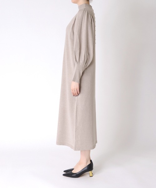 Three Four Time（ｽﾘｰﾌｫｰﾀｲﾑ）の「2WAYパールボタンニットワンピース（ワンピース・レディース・ブラック/ベージュ/グレー・FREE）」の16枚目の写真