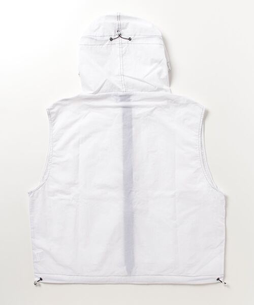 YACA(ヤーカ)の「nylon sheer hood best/ナイロンシアーフードベスト(ベスト・レディース・ホワイト・FREE)」の11枚目の写真