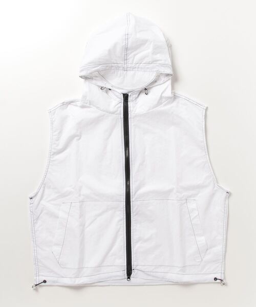 YACA(ヤーカ)の「nylon sheer hood best/ナイロンシアーフードベスト(ベスト・レディース・ホワイト・FREE)」の10枚目の写真