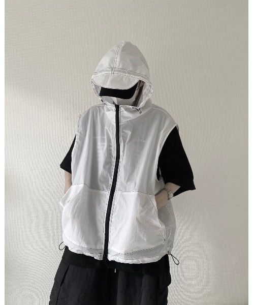 YACA(ヤーカ)の「nylon sheer hood best/ナイロンシアーフードベスト(ベスト・レディース・ホワイト・FREE)」の9枚目の写真