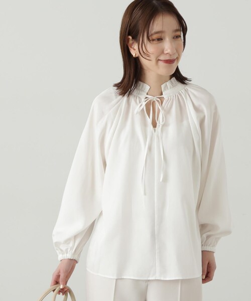 N.(N. Natural Beauty Basic)(エヌエヌナチュラルビューティーベーシック)の「◆前後2WAYフリルネックブラウス(シャツ/ブラウス・レディース・ネイビー/ブルー/ライトグリーン/オフホワイト・MEDIUM)」の11枚目の写真