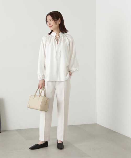 N.(N. Natural Beauty Basic)(エヌエヌナチュラルビューティーベーシック)の「◆前後2WAYフリルネックブラウス(シャツ/ブラウス・レディース・ネイビー/ブルー/ライトグリーン/オフホワイト・MEDIUM)」の15枚目の写真