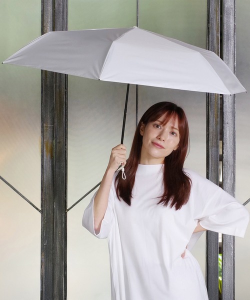 nifty colors(ニフティーカラーズ)の「【日傘 晴雨兼用】sun shade slender mini 55㎝(折りたたみ傘・レディース・ブラック/サックスブルー/ベージュ/ミント/ネイビー/ホワイト/グレー/ピンク・FREE)」の3枚目の写真