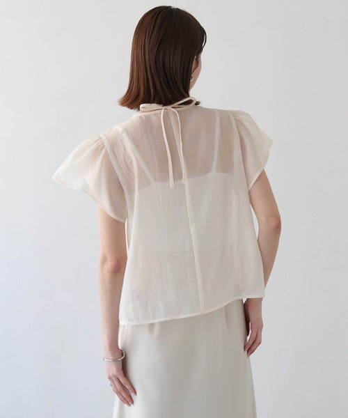 CLEIO(クレイオ)の「【CLEIO】テープ刺繍ネックリボン半袖ブラウス(シャツ/ブラウス・レディース・アイボリー/ブラック・FREE)」の6枚目の写真