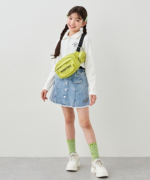 by LOVEiT（バイラビット）の「前釦デニムスカパン（スカート・キッズ・ブラック/サックスブルー/エメラルド/ベージュ・130cm/140cm/150cm/160cm/120cm）」の6枚目の写真