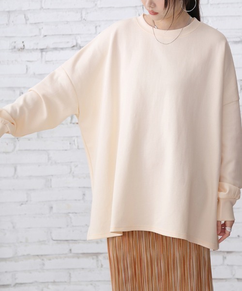 Doux Belle(ドゥーベル)の「Aラインフレアスウェット(Tシャツ/カットソー・レディース・グリーン/グレー/アイボリー/ブラック・FREE)」の2枚目の写真