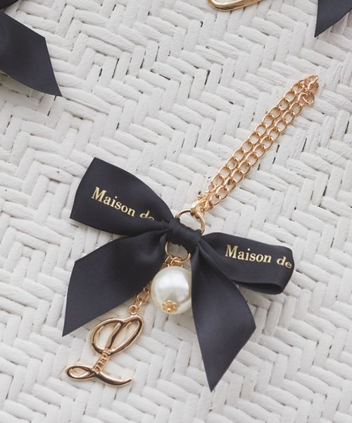 Maison de FLEUR(メゾンドフルール)の「イニシャルリボンチャーム(チャーム・レディース・K/L/M/N/G/I/R/Y/C/D/E/F/S/T/A/H/J・FREE)」の11枚目の写真