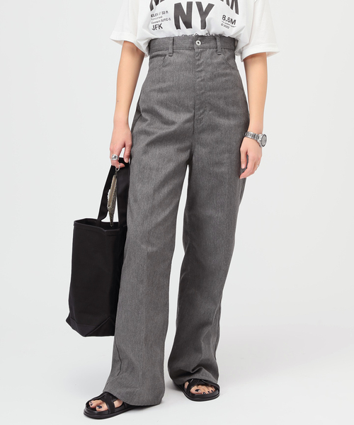 AP STUDIO(エーピーストゥディオ)の「エンパイアラインパンツ(スラックス・レディース・チャコールグレー・36/38)」の1枚目の写真